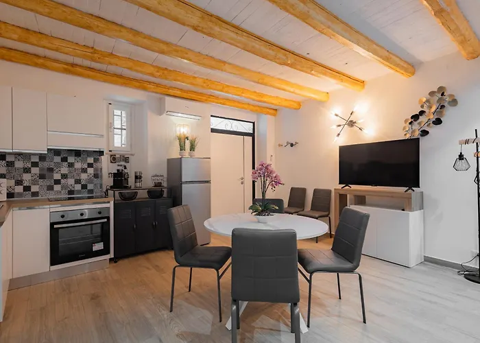 Maqueda Luxury Suite & Home
